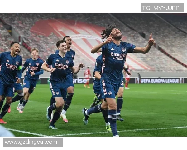 曼城与维拉比赛因天气原因推迟球迷期待新赛程安排