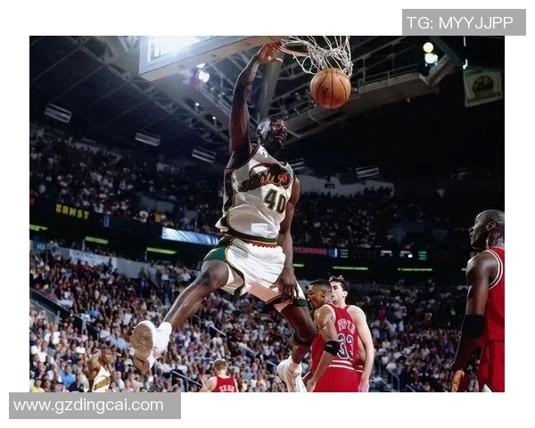 肖恩坎普的传奇篮球生涯与对NBA历史的深远影响解析 肖恩坎普的传奇篮球生涯与对NBA历史的深远影响解析