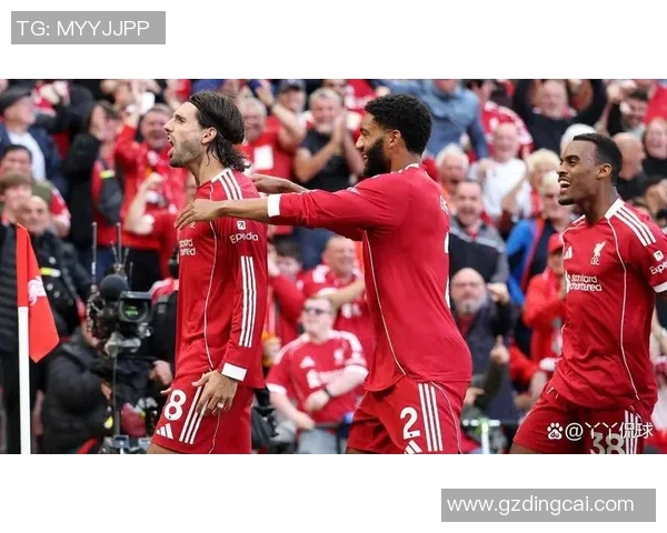 马德里竞技与利物浦巅峰对决海报展现激情与荣耀