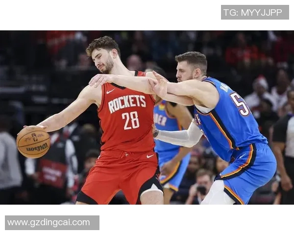 火箭队在对阵雷霆的比赛中展现强大实力取得大胜，球迷欢呼不断